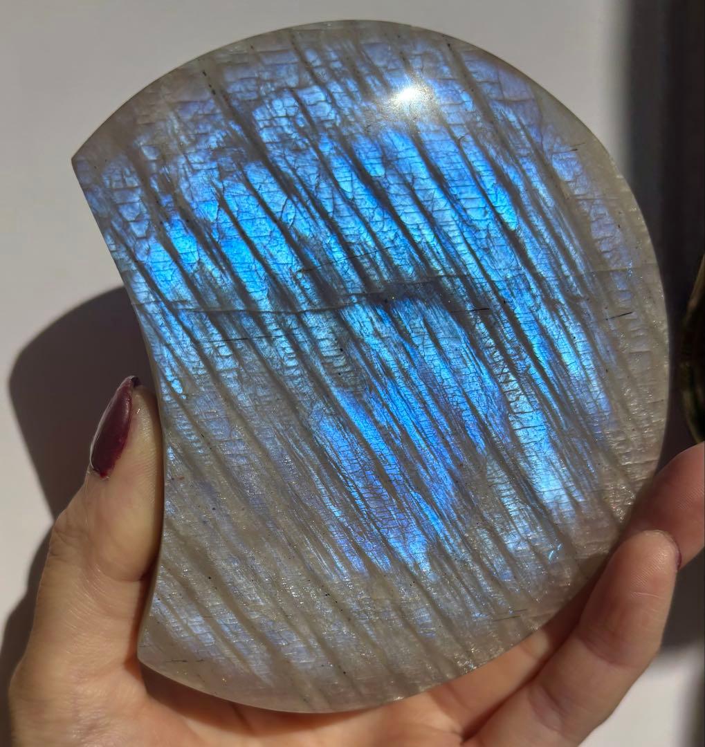 《強ブルーシラー✰》グレームーンストーン　月　カービング　BIG size