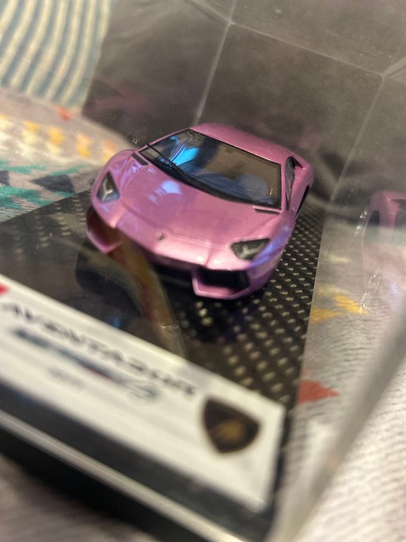 ランボルギーニ アヴェンタドール ミニカー 1/43 1/64スケール MINI GT「ランボルギーニ・アヴェンタドールSVJ」(Viola