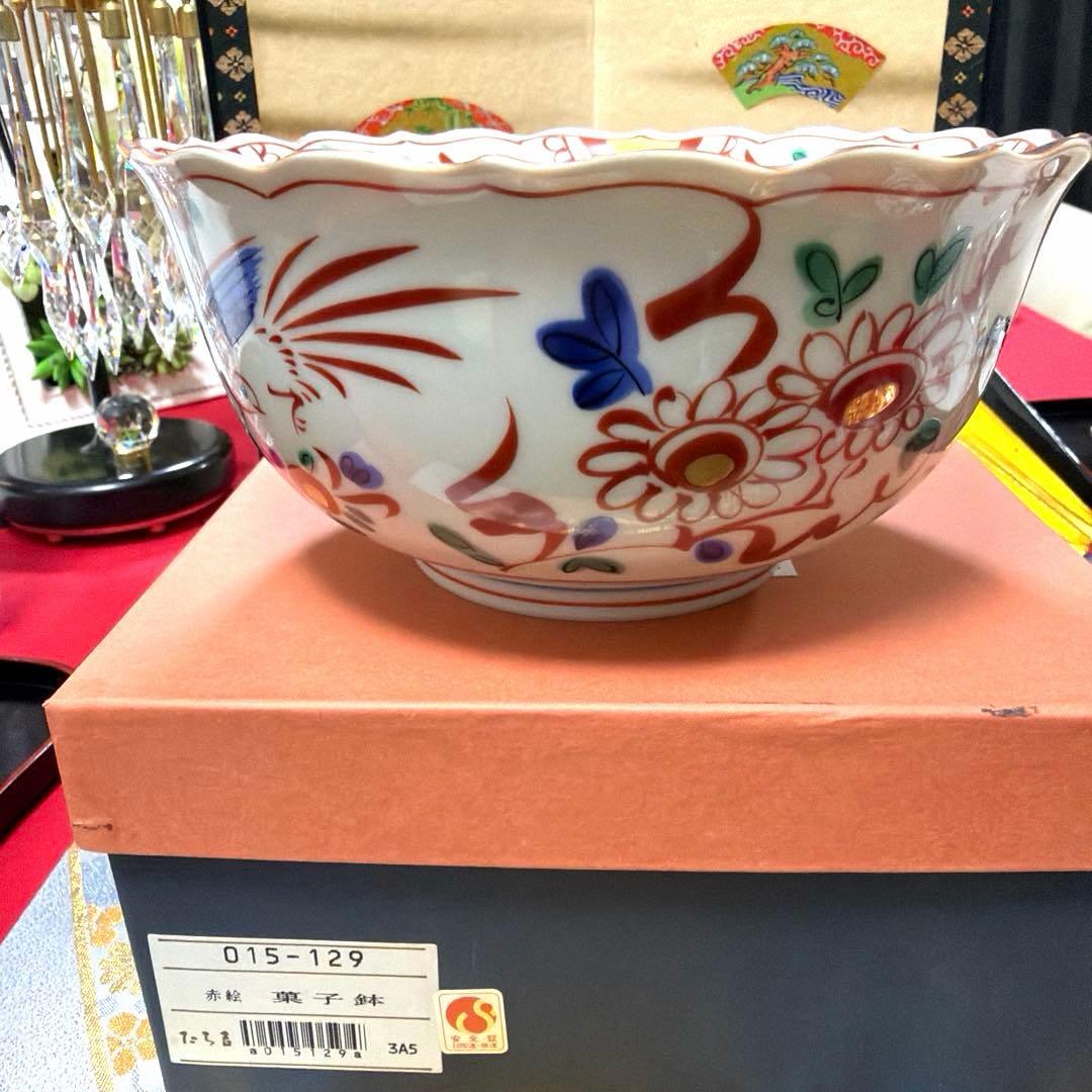 たち吉赤絵金彩八角鉢　中皿シール付きクリスタル小鉢　金彩豪華大鉢　No.4-33