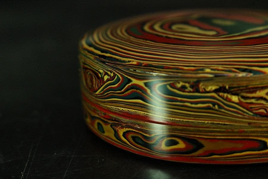 乾漆 色漆堆朱 茶器 香合 雪松作 共箱 未使用(K-A641) - メルカリ