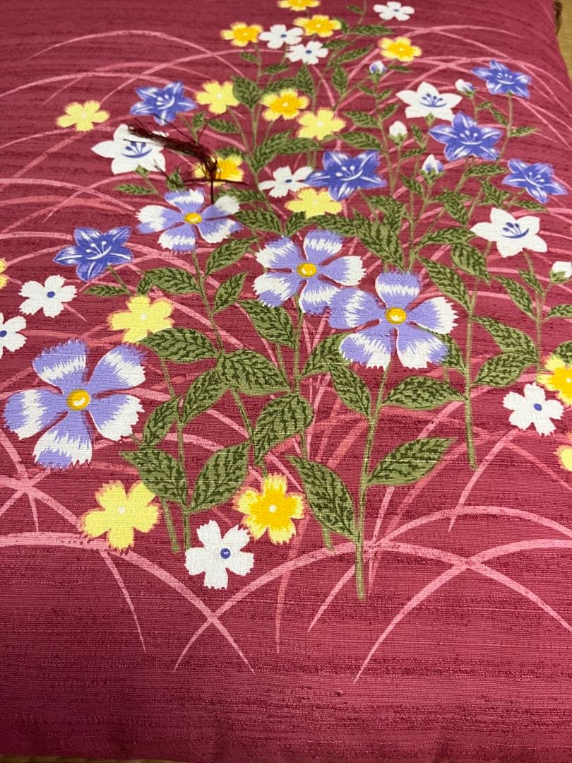 【新品未使用】高級綿入り座布団　５枚組　森英恵　５５センチ