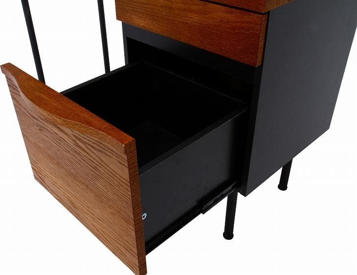 《新品・送料無料》デスク　レアル