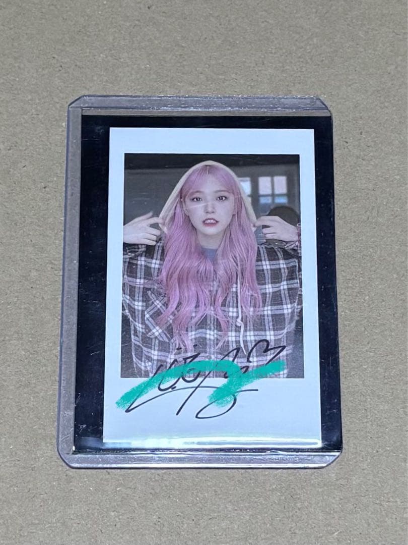 fromis_9 ジホン サインチェキ 直筆 2026年最新】ジホン チェキの人気アイテム - メルカリ