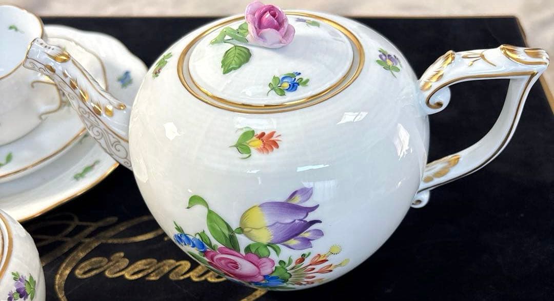 美品】ハンガリーの名窯ヘレンドの「チューリップブーケ」シリーズの