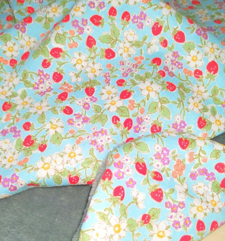 専用♥みかん⭐軽ふわ楽ちん☆マイクロ×コットン♥中バスタオル❤苺畑…ブルー mc-r-bath_sam01.jpg