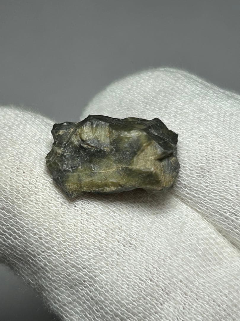 石質　隕石　タタフィン　原石　ダイオジェナイト　証明書付き　2.61g