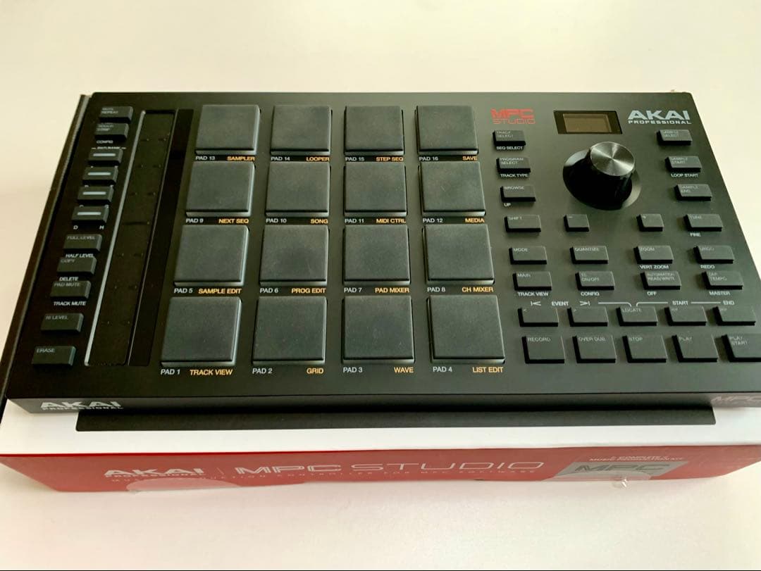 Akai MPC Studio 2 / MIDIケーブル欠品 Akai MPC Studio 2 / MIDIケーブル欠品