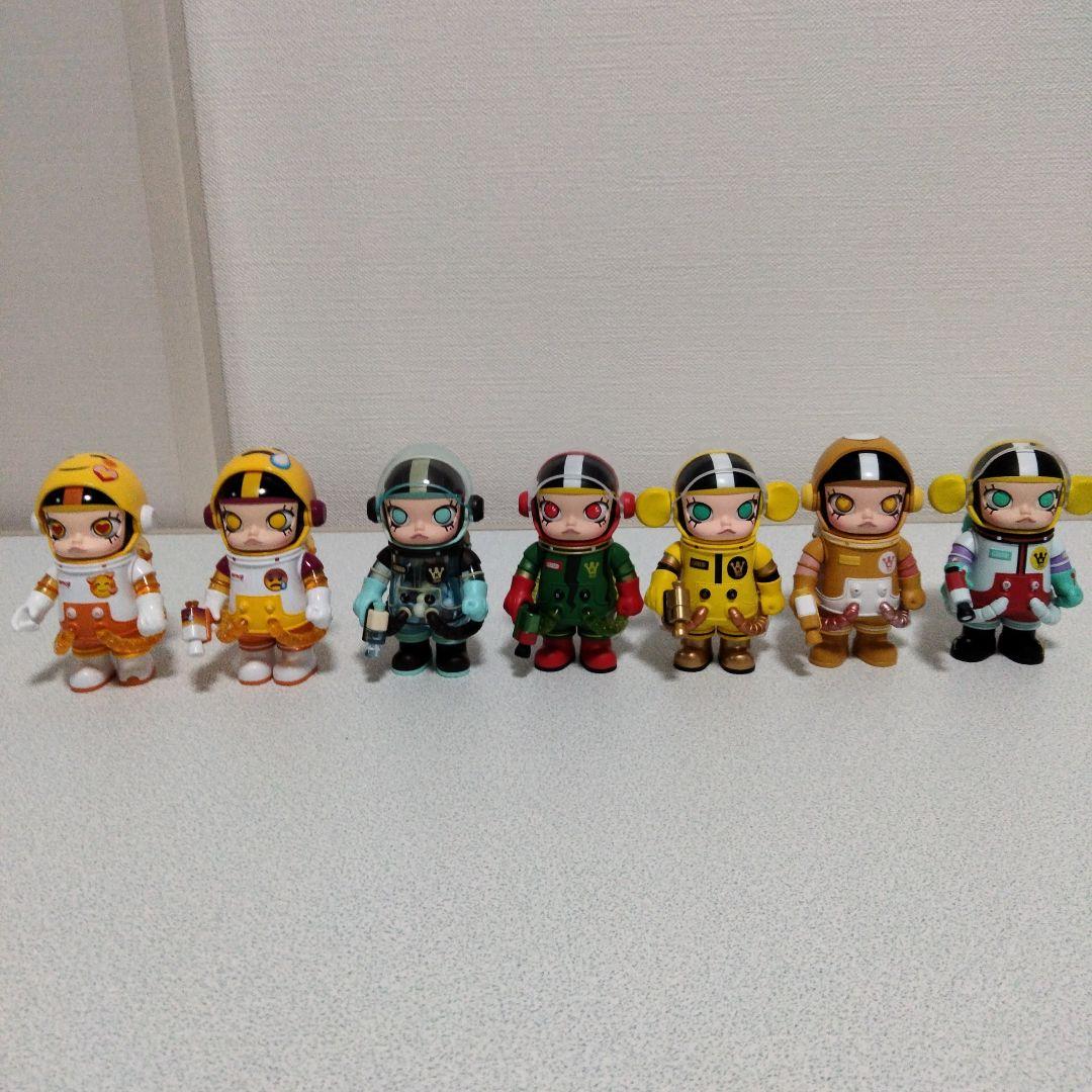 POPMART　スペースMolly　100% 7体セット Amazon | POPMART MEGA SPACE MOLLY 100% Series【ピース】 ポップ