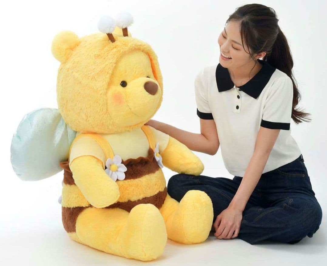 ☆新品☆プーさん 80cm ぬいぐるみ スーパービッグ ミツバチ 超特大