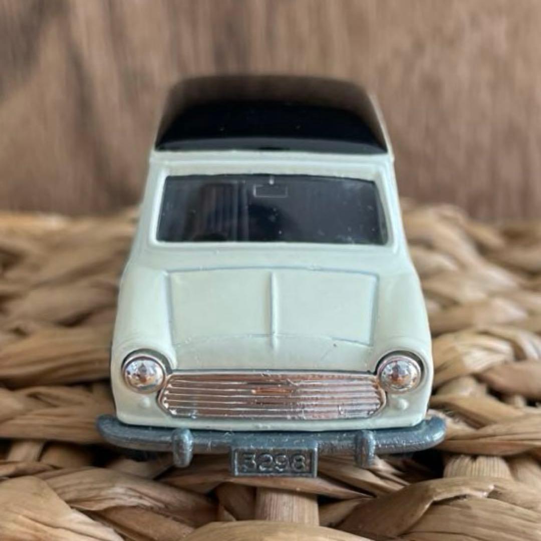 トミカ〉F8 ミニクーパー アイアイアド/ゼロクラフト特注品 - メルカリ