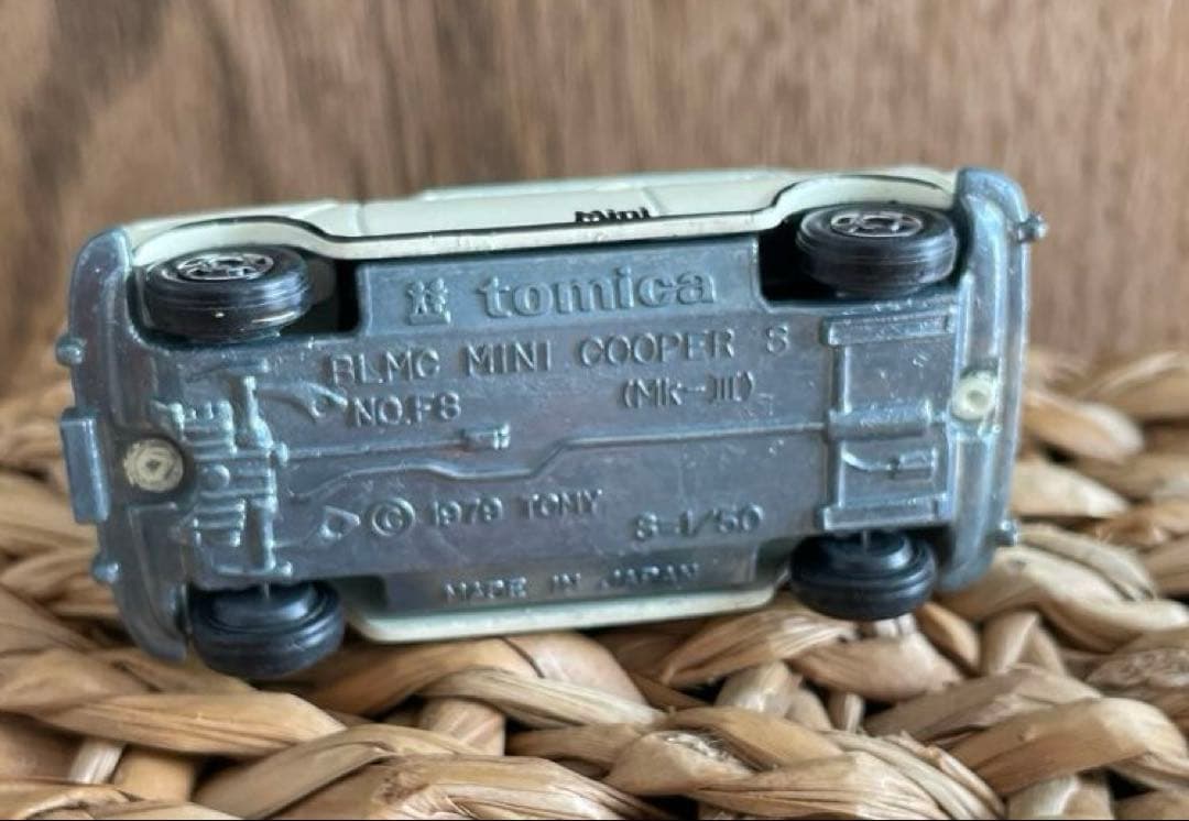 トミカ〉F8 ミニクーパー アイアイアド/ゼロクラフト特注品 - メルカリ