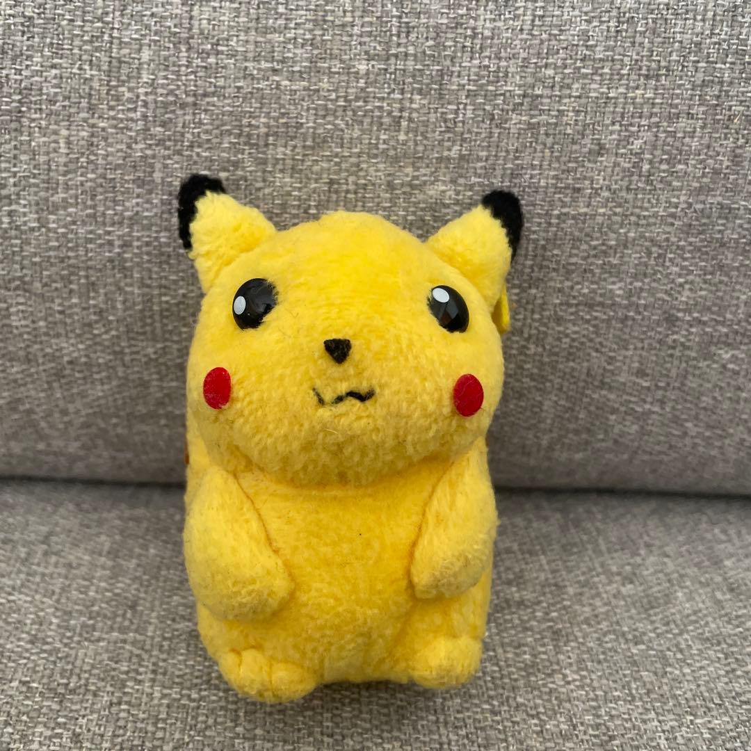 バンダイ 1997年 初期 ピカチュウ ぬいぐるみ 当時物 レトロ - メルカリ