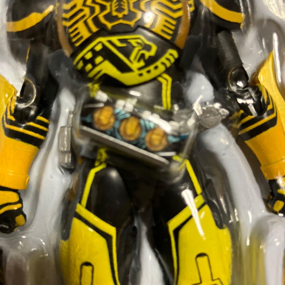 S.H.Figuarts (真骨彫製法) 仮面ライダーオーズ ラトラーターコンボ