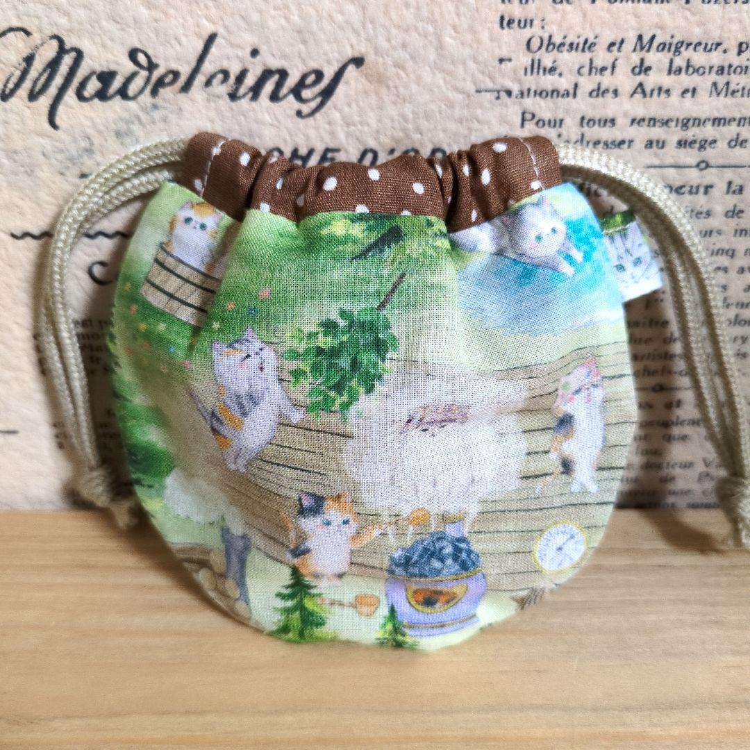 ハンドメイド まるいミニ巾着 (ユキエモン サウナフロック 水玉