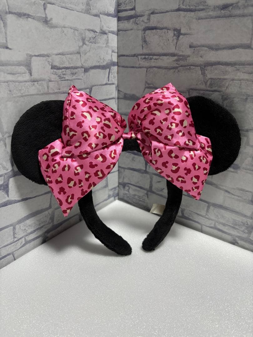 ディズニー ミニー カチューシャ ヒョウ柄 ピンク - メルカリ