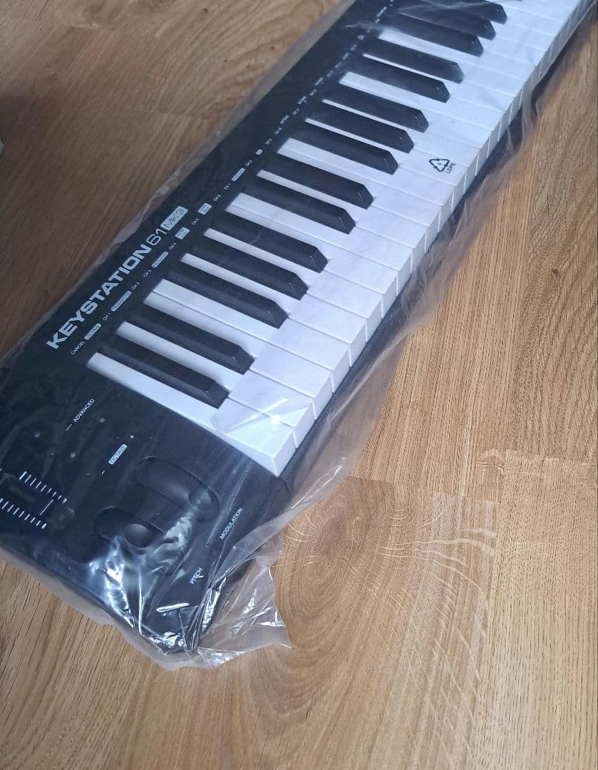 モッドとピッチホイール訳あり M-Audio Keystation 61 MK3 - メルカリ