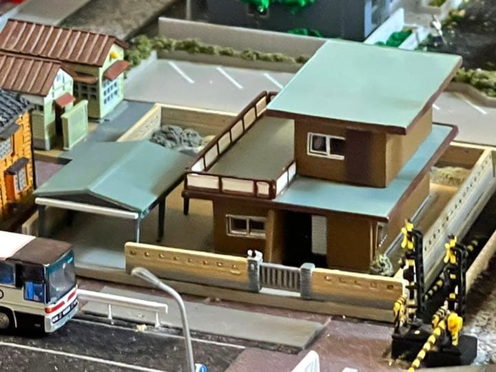 Nゲージ☆ジオコレ☆鉄道模型☆池のある家☆ジオラマ☆レイアウト