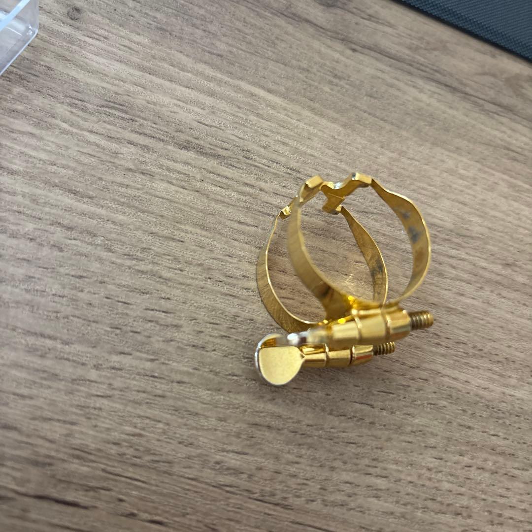 ハリソン　サックスリガチャー サックス リガチャー｜ハリソン アルトサックスリガチャー ピンク