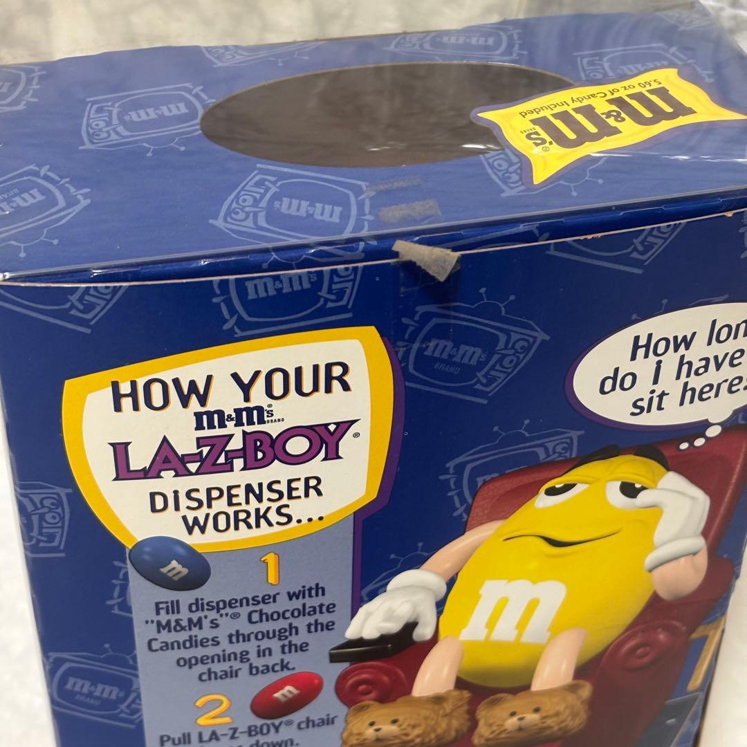 m&m's ディスプレイ イエロー LA-Z-BOYソファーエムアンドエムズ