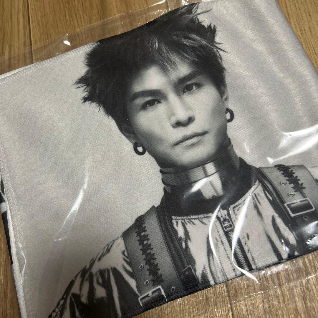 岩田剛典 SPACECOWBOY 台湾 台北 グッズ タオル - メルカリ