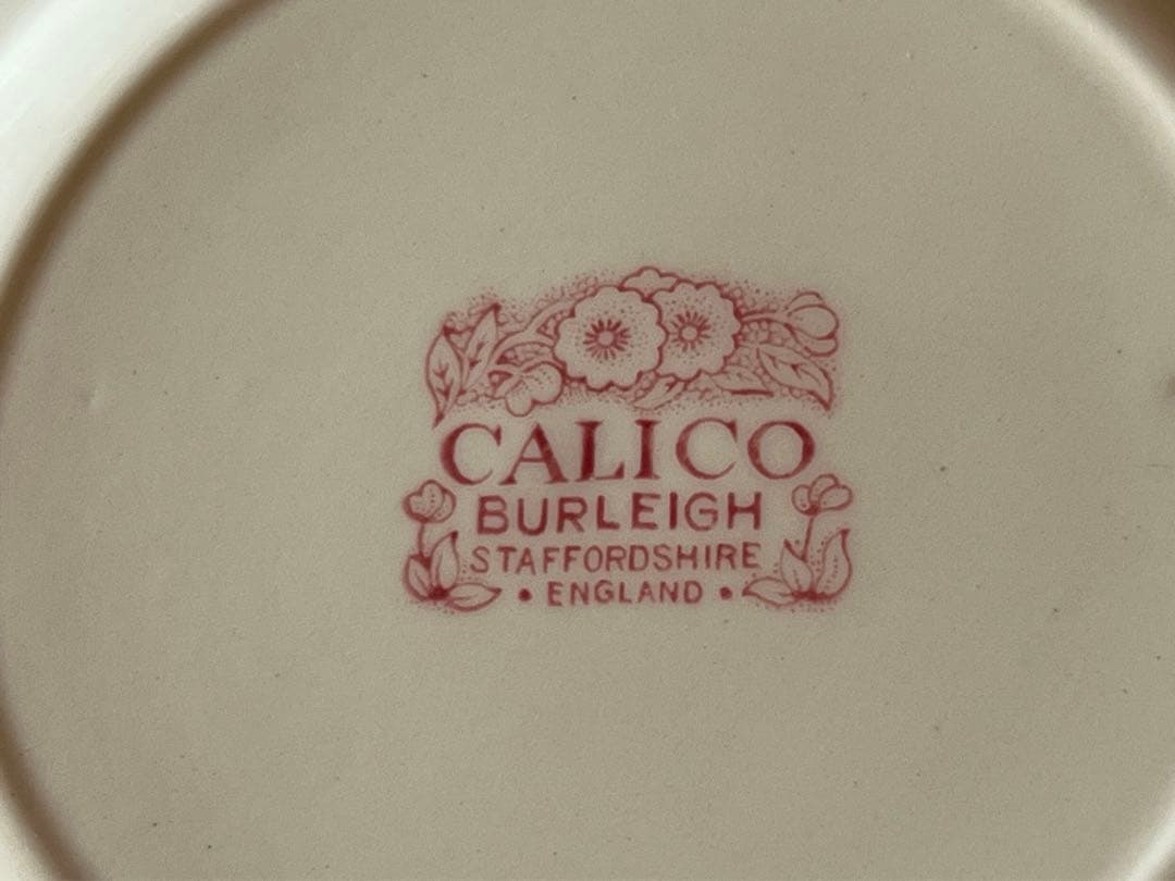 バーレイ ピンクキャリコ ケーキプレート 最後の3枚です - メルカリ