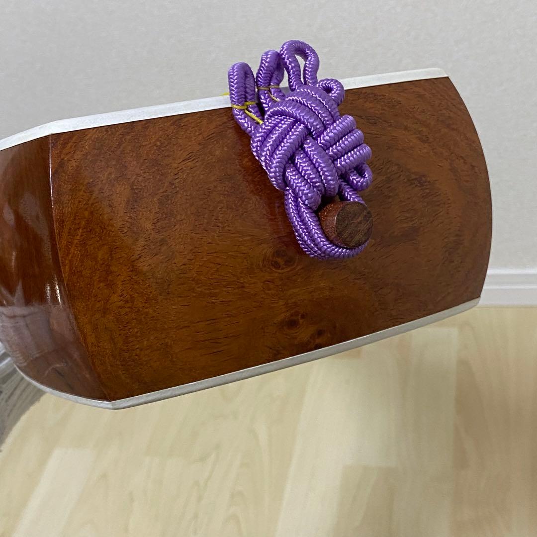 三味線 細棹　猫皮　花梨　破れなし　バチ付き　ソフトケース　四乳　四ツ皮　最高級