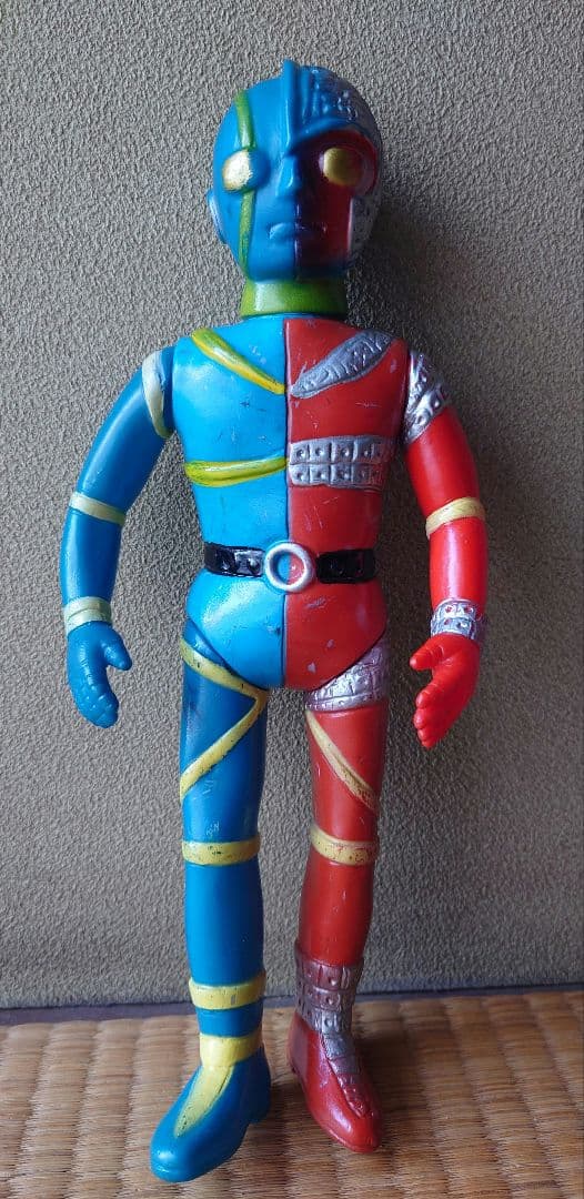 【当時物】【希少】キカイダー☆ 無版権 ☆ソフビ Yahoo!オークション -「キカイダー ソフビ 無版権」(おもちゃ、ゲーム