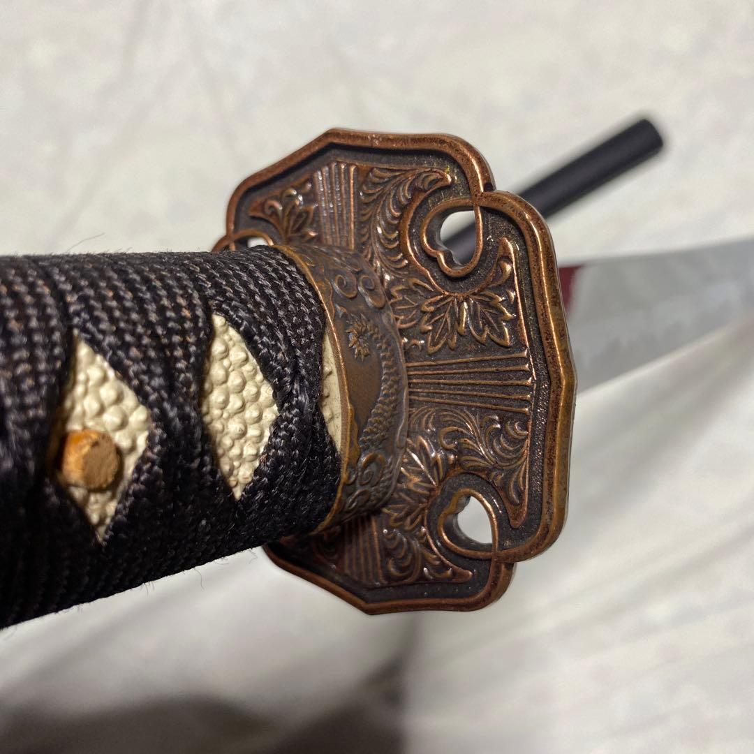 模造刀大刀 黒柄 太刀造鍔 黒梨地鞘 - メルカリ