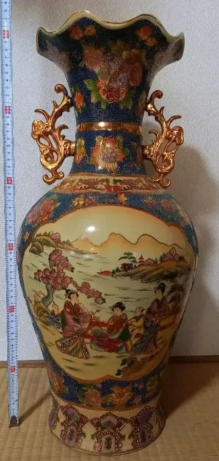 薩摩焼？】 陶器 花瓶 約62cm 壺骨董 双耳 金襴手 青粒 人物図 飾り壺
