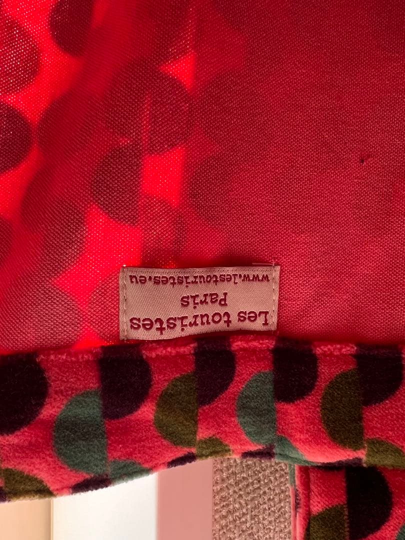 赤い円形模様のドレープカーテン - カーテン一 番 安い