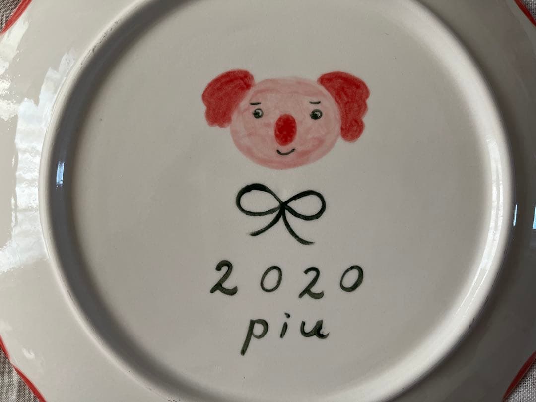 スドウピウ 絵付けの皿 一点物 くま