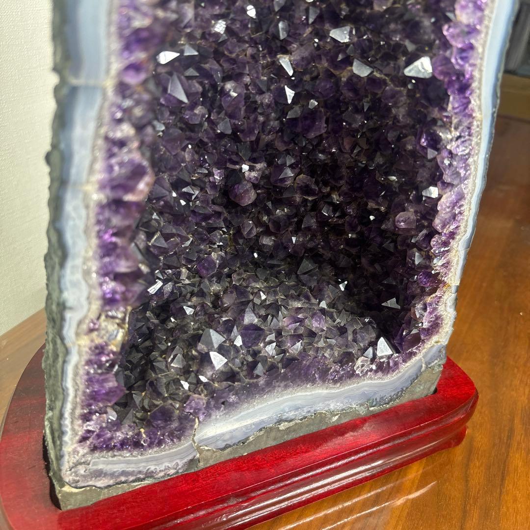 【希少・天然アメジストドーム 7.68kg】極上美濃紫　原石ドゥルージー座付