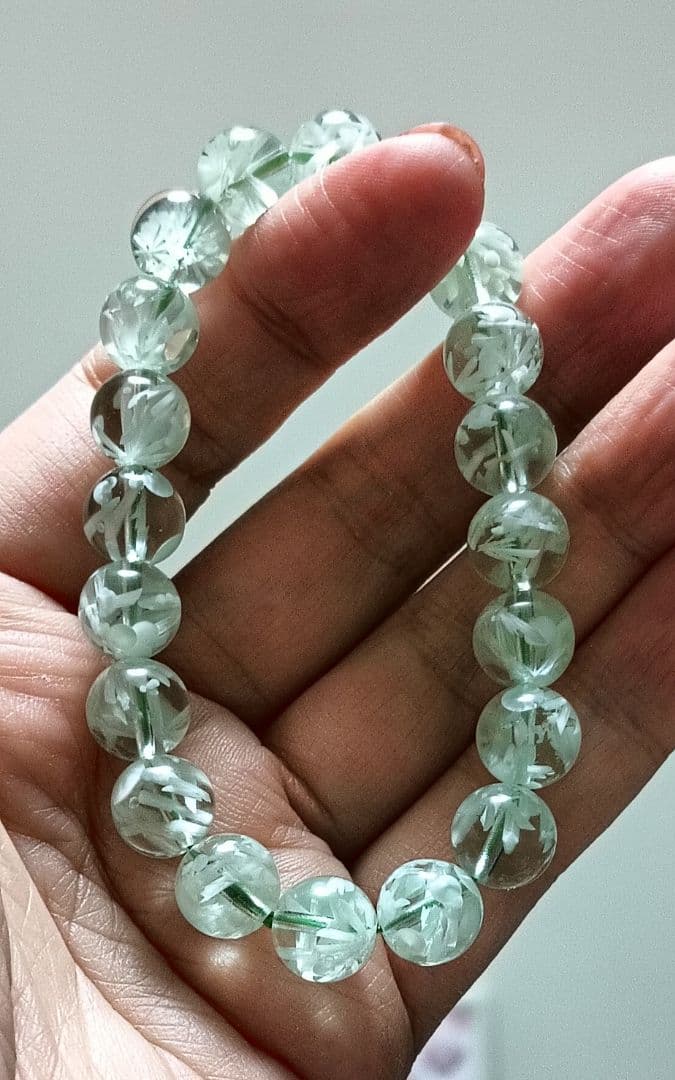 超絶希少石‼️グリーンラリマー約10ミリ内径約17センチ 雪花