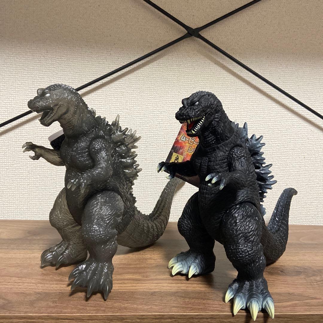 ムービーモンスターシリーズ　ゴジラ2002 【2個セット】 Amazon.co.jp: [バンダイ(BANDAI)] ムービーモンスターシリーズ ゴジラ