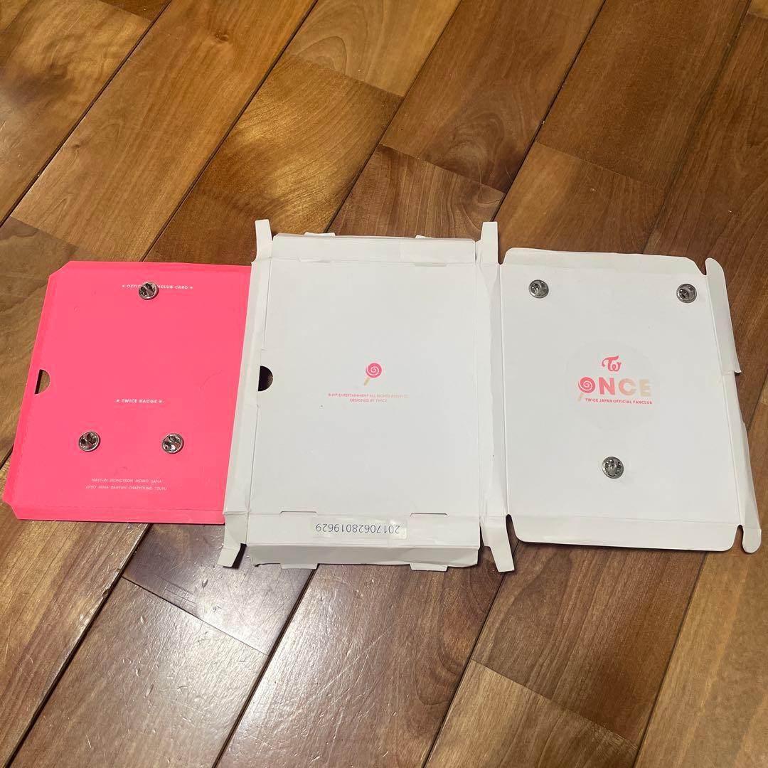 TWICE ピンバッジセット once 購入特典 - メルカリ