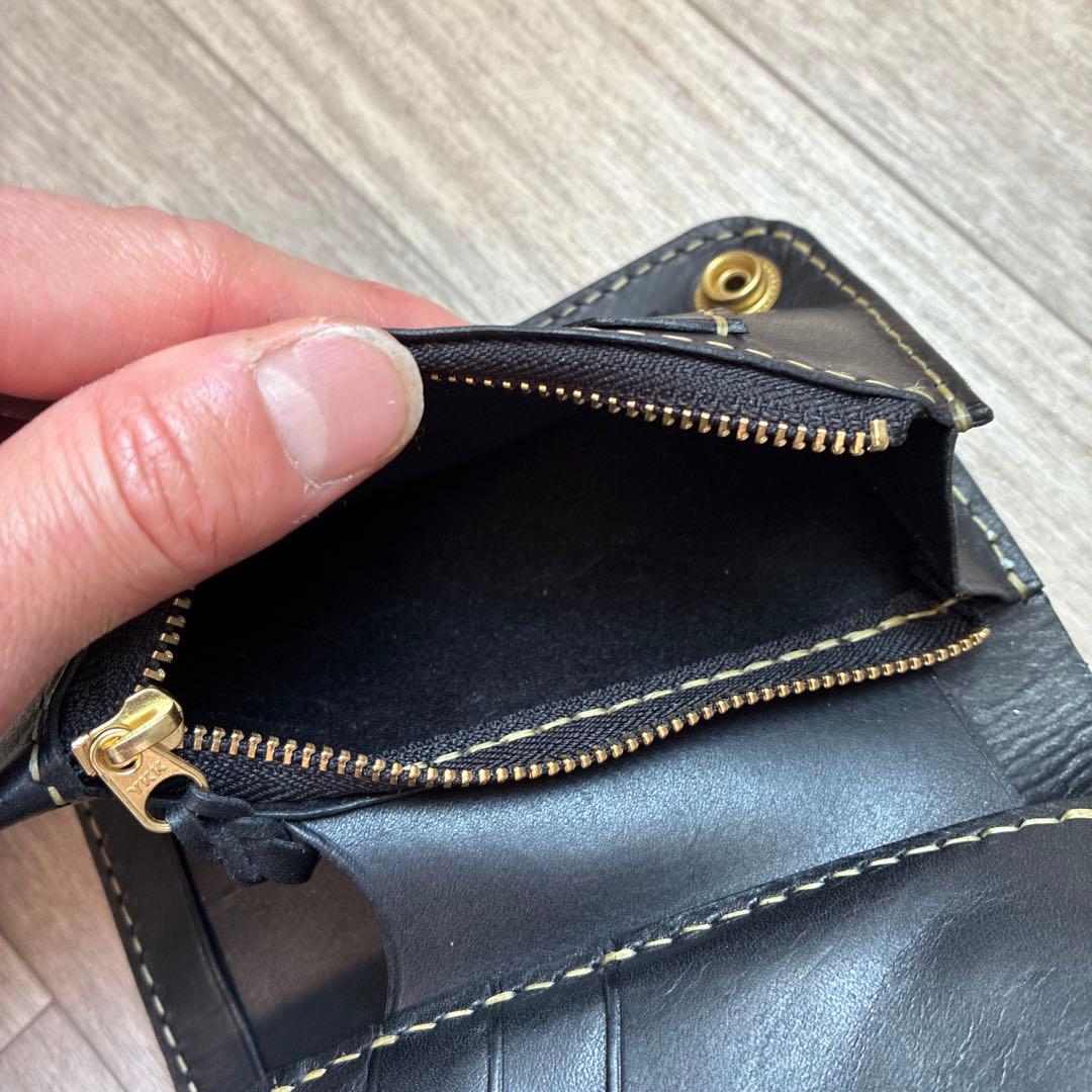 イタリアンレザー ミドルトラッカーウォレット 真鍮 タイプB - メルカリ