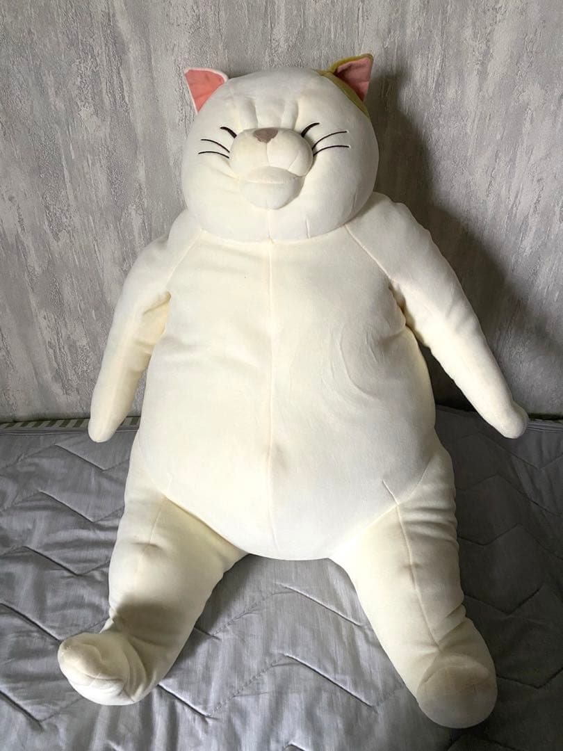 ジブリパーク限定】猫の恩返し ムタさん ぬいぐるみ - メルカリ