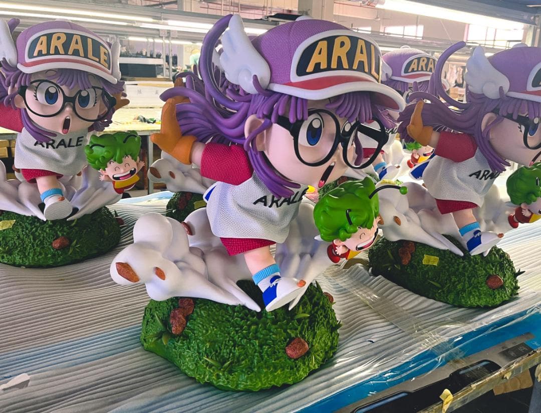 Dr.スランプ アラレちゃん 走る ガレージキット フィギュア 1/2