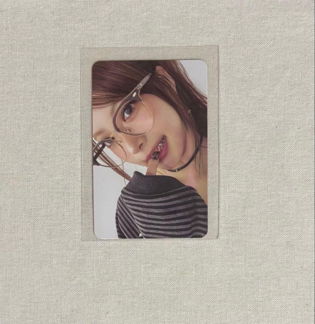 Le Sserafim spaghetti ウンチェ コンパクト 封入 トレカ - メルカリ