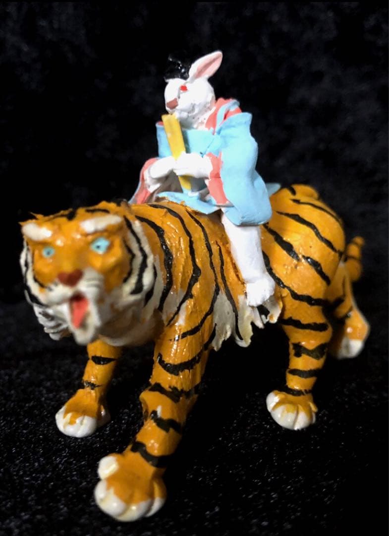 江戸小玩具虎に跨る兎大臣