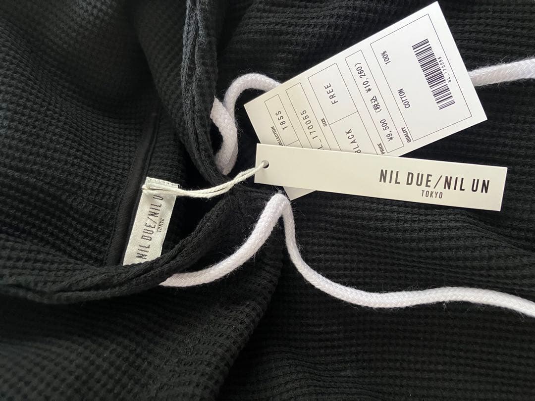 お値下げしました】NIL DUE/NIL UN ／パーカー - メルカリ