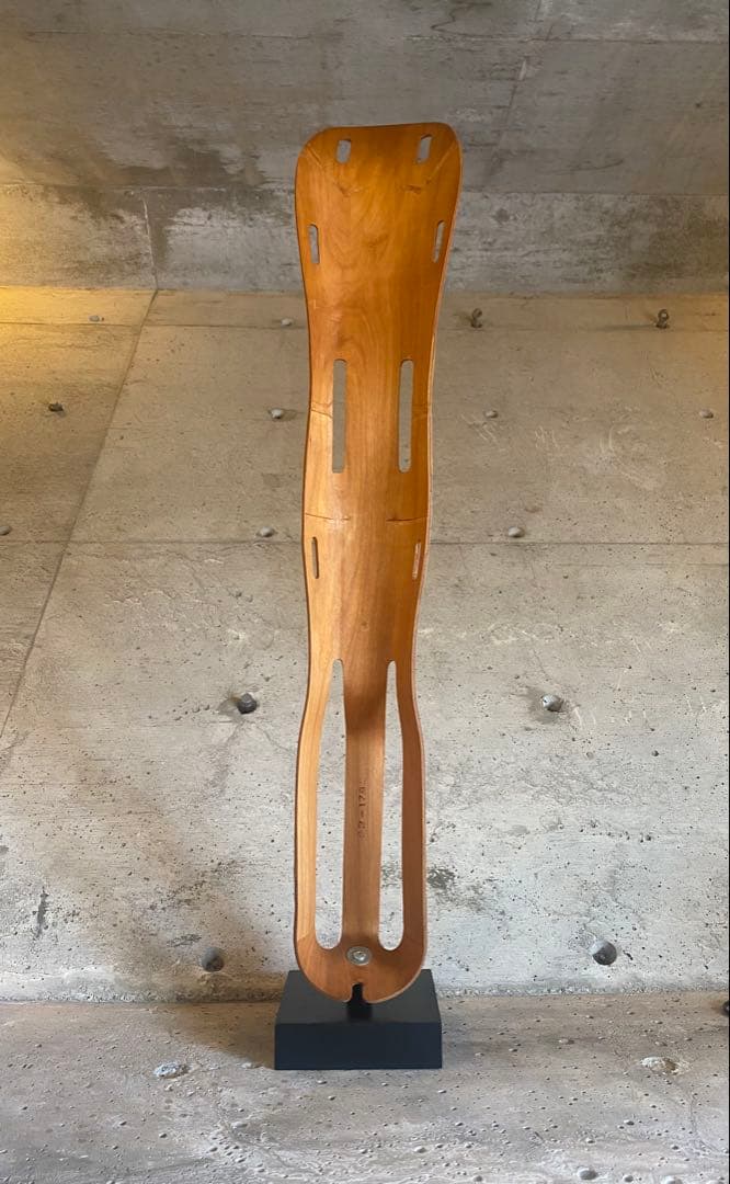 チャールズ&レイ・イームズ/レッグスプリント イームズ レッグスプリント （Eames Leg Splint） - メルカリ