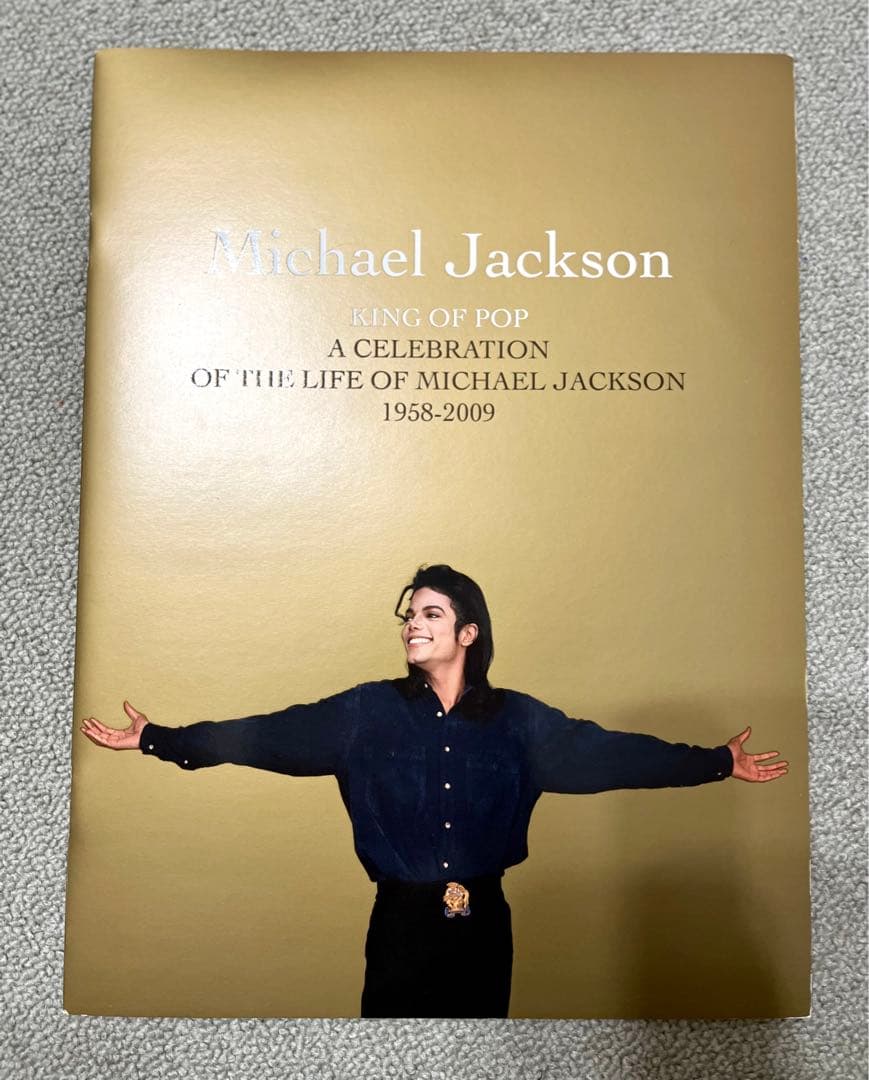マイケルジャクソン葬儀パンフレット幻のthis is it 公演チケット