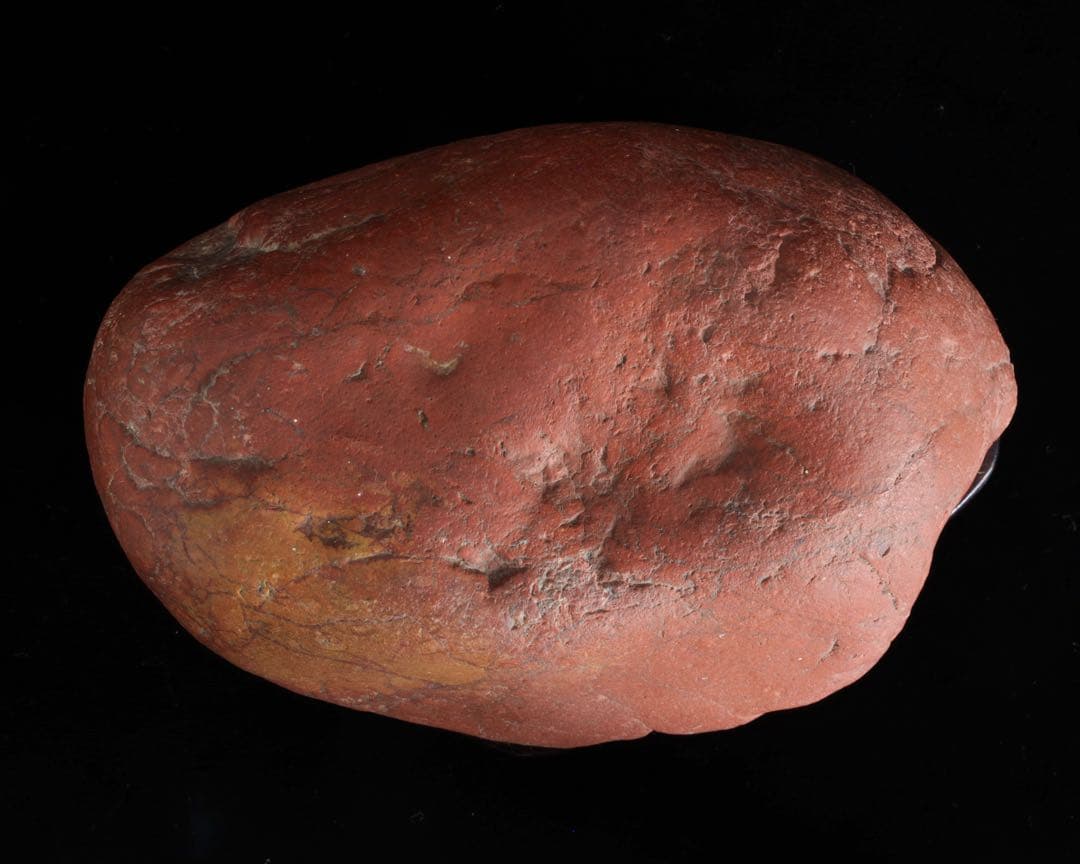 小矢部川石 赤石 1.9kg 台座付 鑑賞石 水石 自然石 景石 盆景 盆石