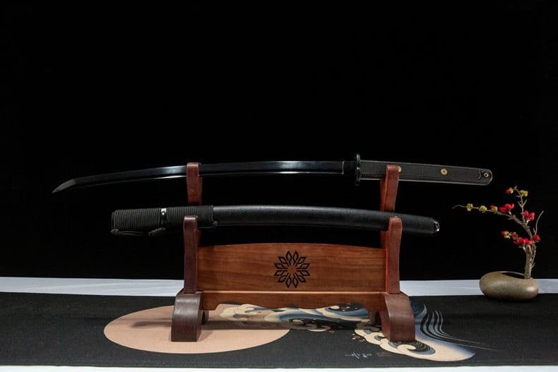 戦術刀 短刀 古兵器 武具 刀装具 日本刀 手鍛造打 鋼刀 冷兵器 護身工具 短刀の解説／名古屋刀剣博物館・名古屋刀剣ワールド