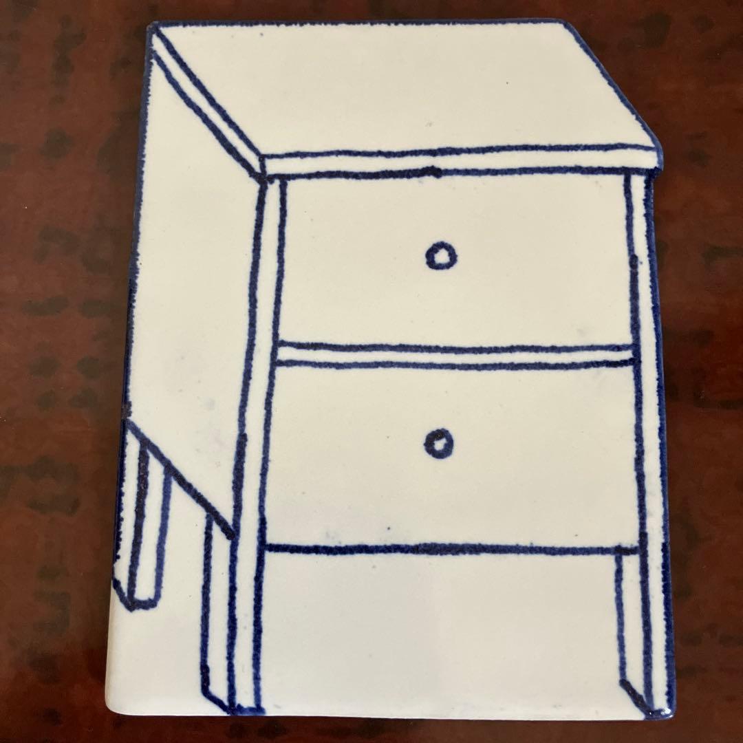 マリアンヌ・ハルバーグ　ミニ陶板(たんす) マリアンヌの陶器市 ー 瀬戸焼シリーズ ー