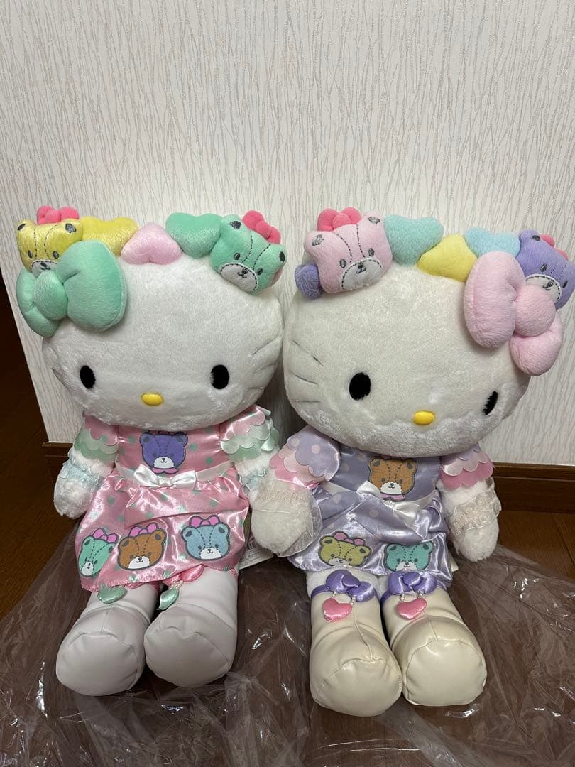 ハローキティ ぬいぐるみ 大きめ カラフル 🔥新商品入荷🔥／ #ハローキティ マスコット カラフルver. 展開完了し