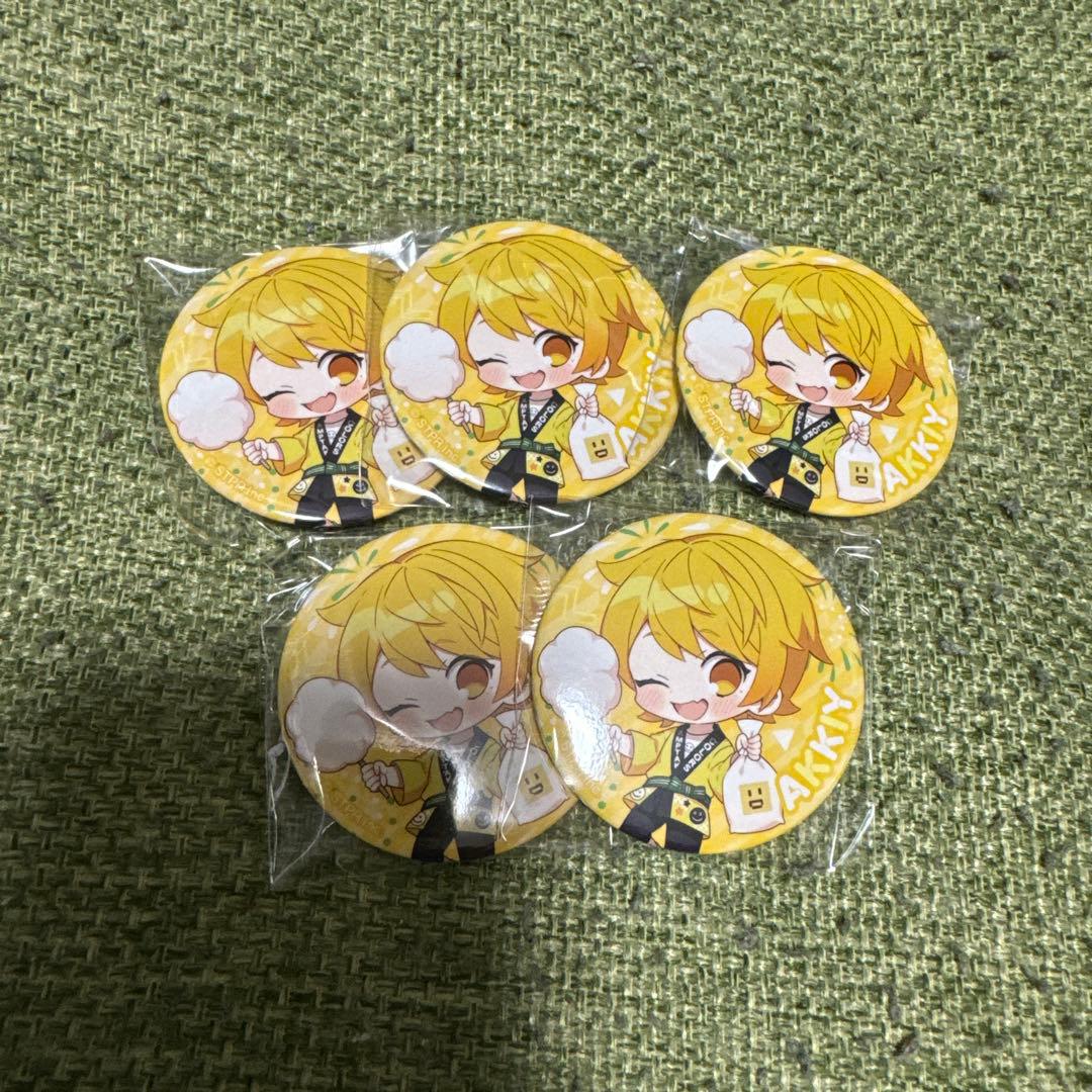 AMPTAKxCOLORS あっきぃ 缶バッジ - メルカリ