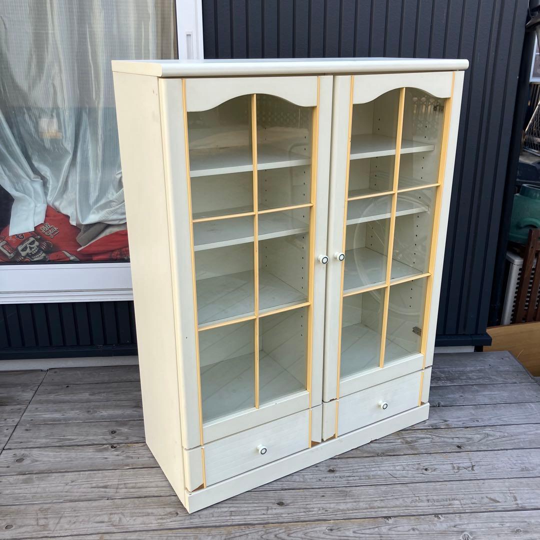 昭和レトロ ガラス扉 窓枠風 木製サイドボード 飾り棚 カップボード 古家具 食器棚 カップボード キャビネット ガラス扉付き 収納 木製