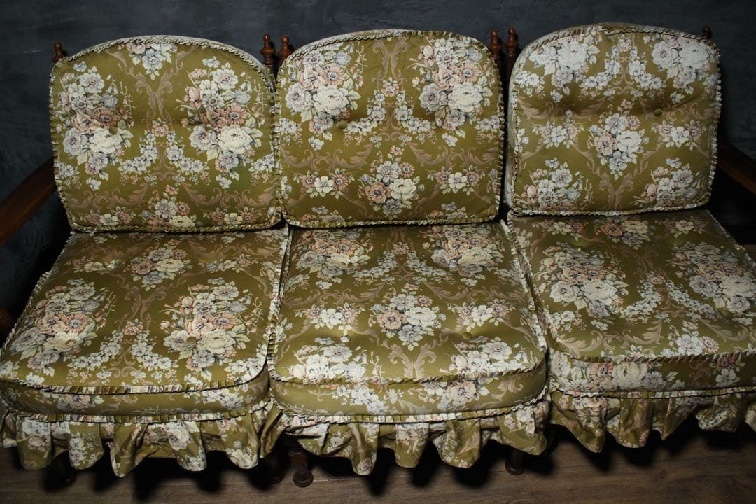 首都圏送無料〜穂高約40万 極上プリーツスカート3人掛け オリーブ